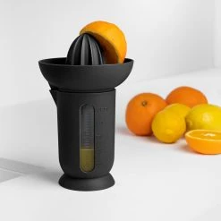 BlimPlus - Zitronenpresse UFO Mit Messbecher QB-S -Stadter Speichern 1760 Zitruspresse UFO mit Messbecher QB 4