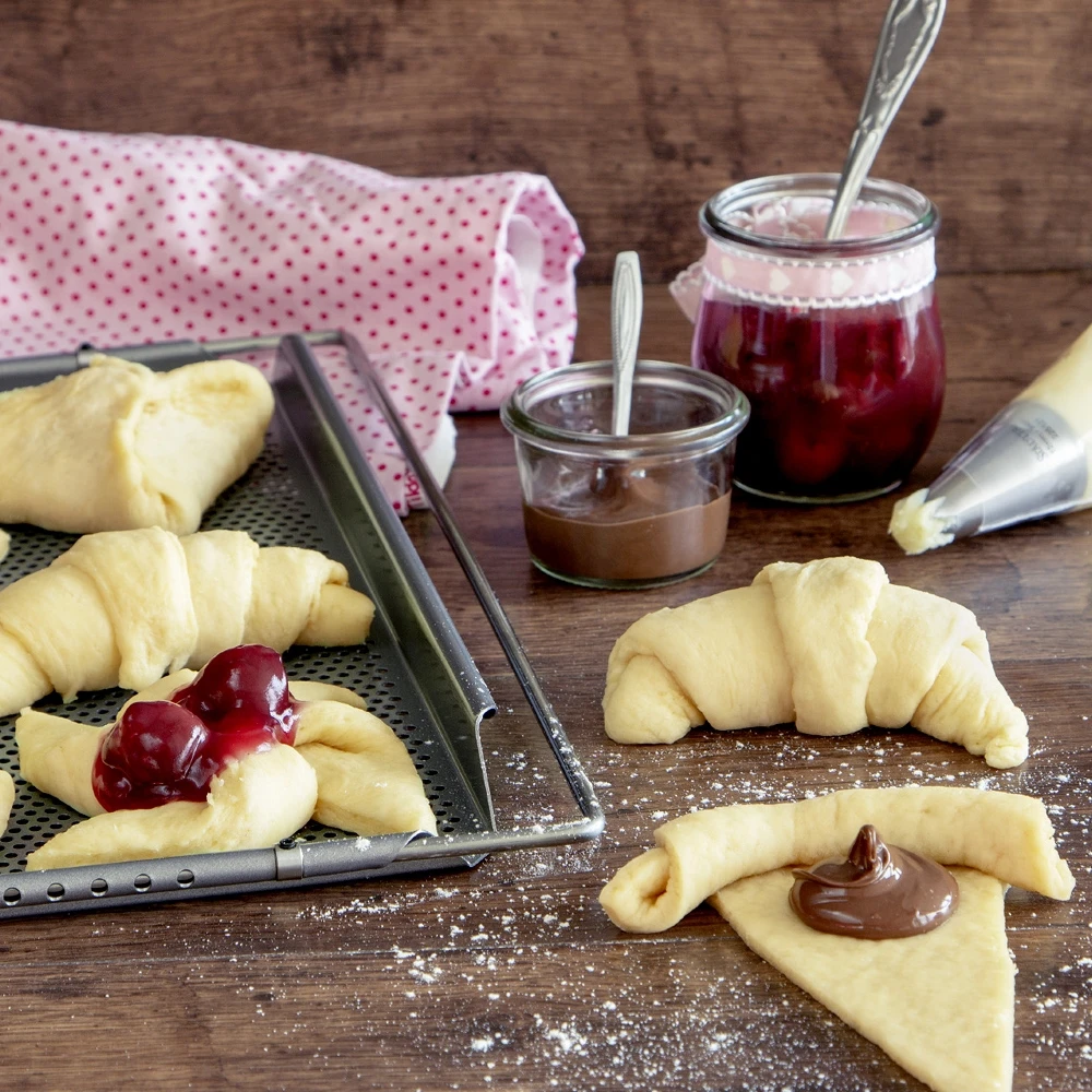 Städter - We Love Baking Herdbackblech - 40 X 35 Cm Mit Spezial-Lochung – Bild 3