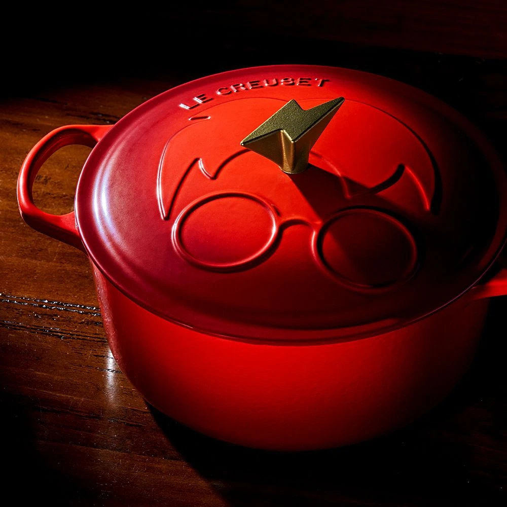 Le Creuset - Harry Potter™ Bräter Signature 26 Cm 6 Le Creuset - Harry Potter™ Bräter Signature 26 Cm – Bild 4